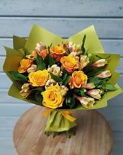 Букет цветов из:  Альстромерии и Розы в Цветово 1-ом