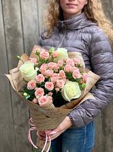 Букет цветов из:  Розы в Цветово 1-ом