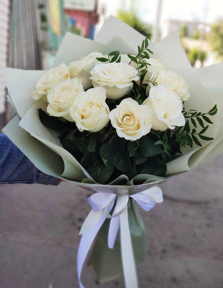 Букет Белые розы Проуд в Цветово 1-ом