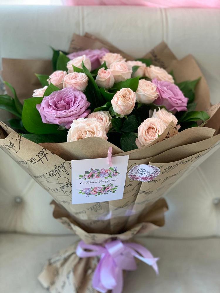 Букет цветов из: Розы в Цветово 1-ом