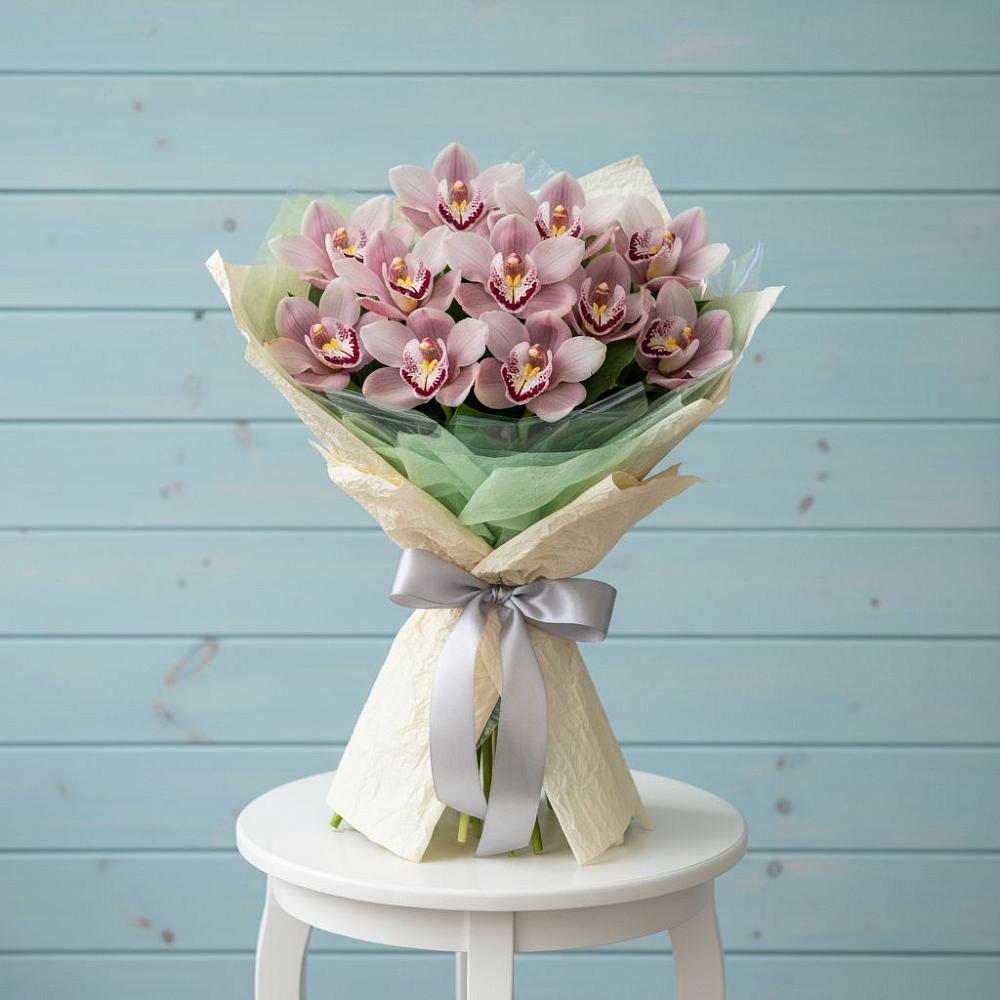 Букет цветов из: Орхидеи и Розы в Цветово 1-ом