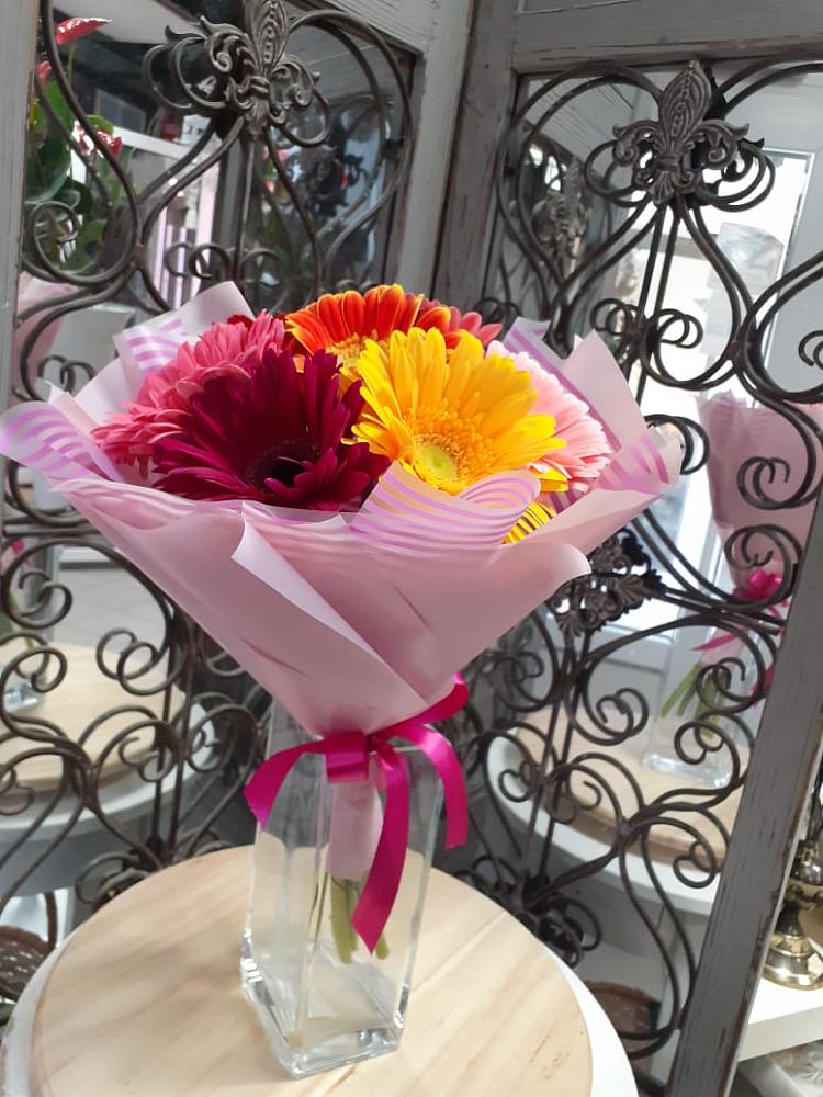 Букет цветов из: Герберы в Цветово 1-ом