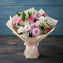 Букет цветов из:  Хризантемы, Альстромерии и Розы в Цветово 1-ом