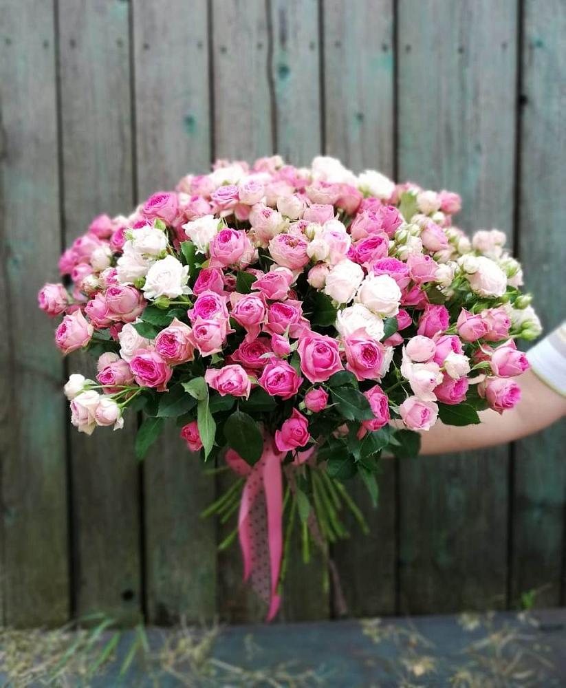 Букет Розовые кустовые розы Натали и Лав Лидия в Цветово 1-ом