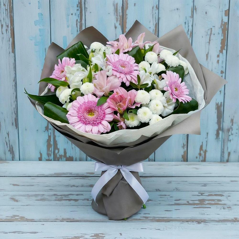 Букет цветов из: Герберы, Альстромерии и Хризантемы в Цветово 1-ом