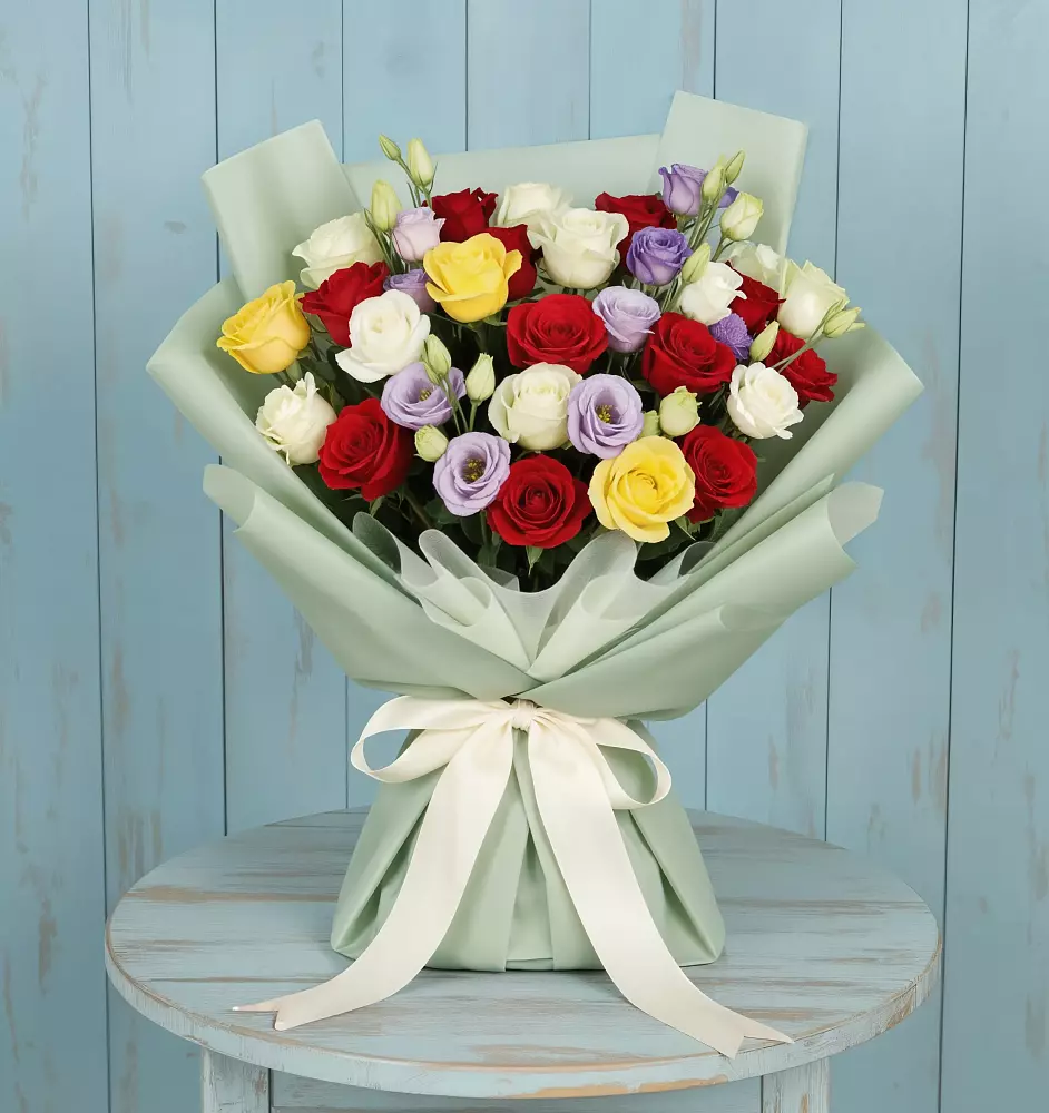 Букет цветов из: Розы в Цветово 1-ом