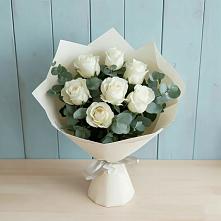 Букет Белые розы в Эвкалипте в Цветово 1-ом